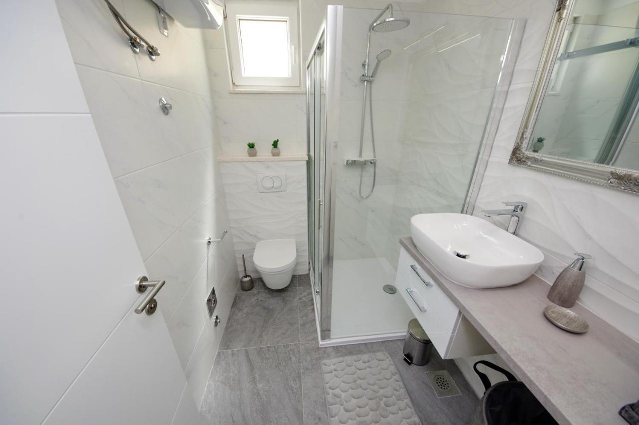 Apartmani Maris Poljica  Eksteriør billede
